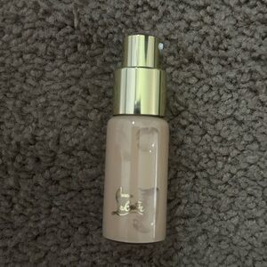 NEW Christian Louboutin Foundation 20 C